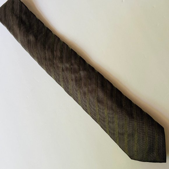 HUGO BOSS 100% Italian Silk Tie Brown/Tan Stripe NWOT - Picture 3 of 3